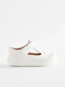 White Standard Fit (F) Crawler T-Bar Shoes